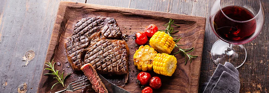 Quin vi amb la barbacoa? 1 Combineu vi i barbacoa. Vi negre o blanc a la barbacoa