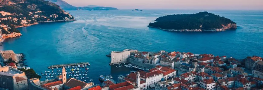 Kroazia: gozatu kultura, natura, paisaia, ardo onak eta oliba olioa